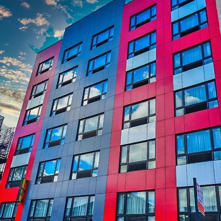 Super 8 By Wyndham Bronx Near Botanical Garden 호텔 뉴욕 외부 사진