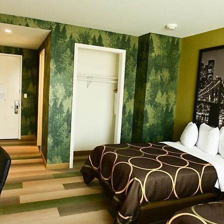 Super 8 By Wyndham Bronx Near Botanical Garden 호텔 뉴욕 외부 사진