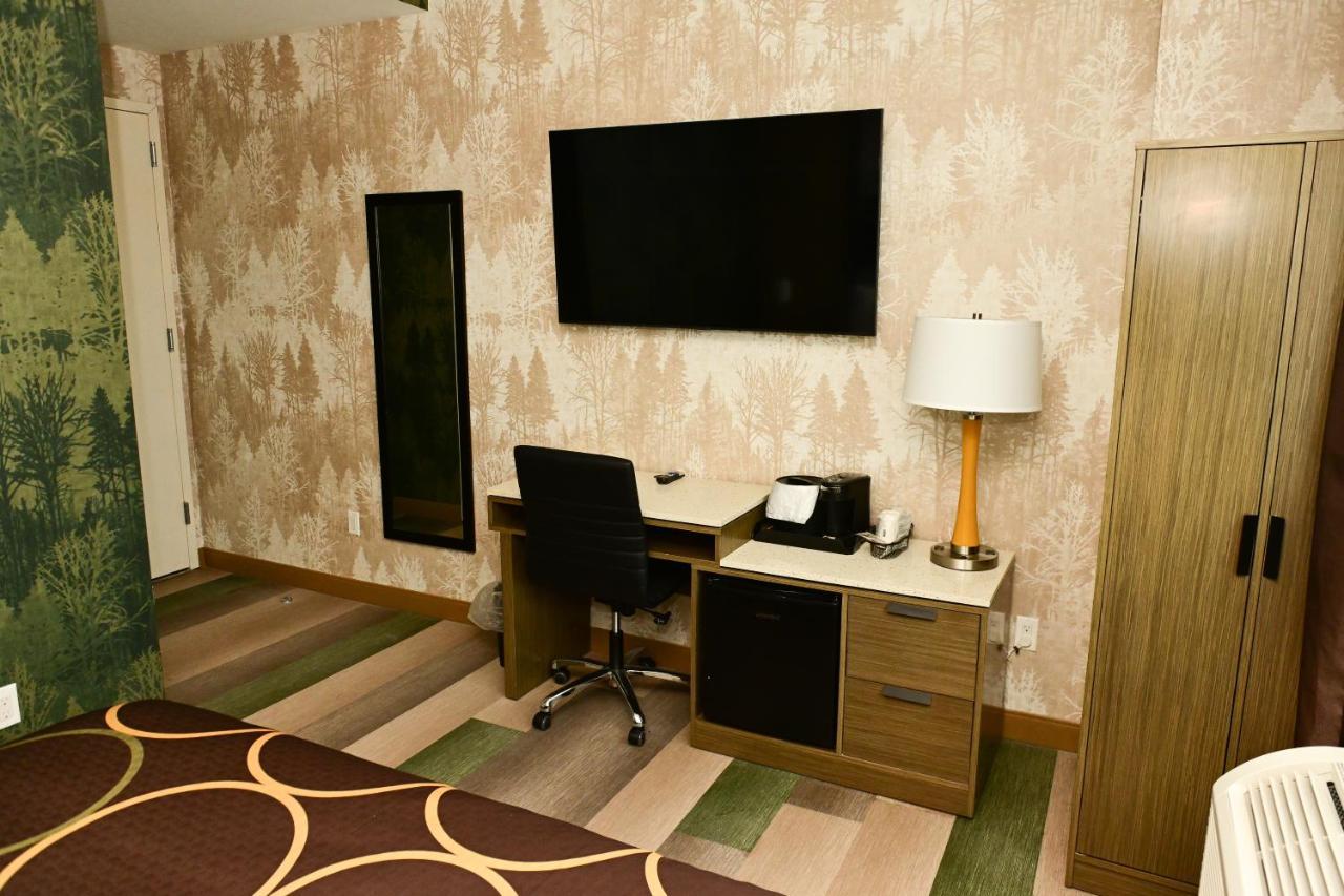 Super 8 By Wyndham Bronx Near Botanical Garden 호텔 뉴욕 외부 사진