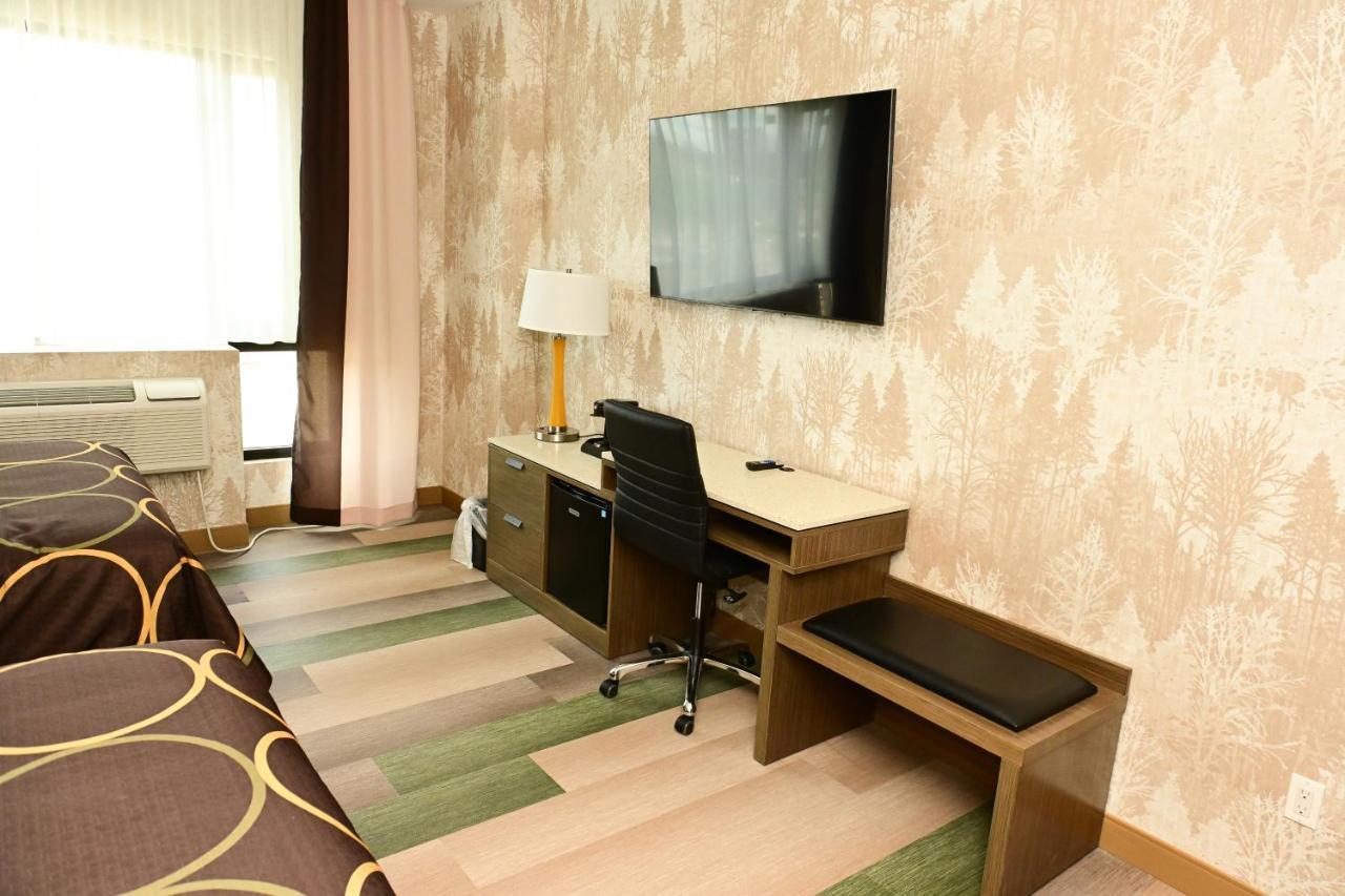 Super 8 By Wyndham Bronx Near Botanical Garden 호텔 뉴욕 외부 사진